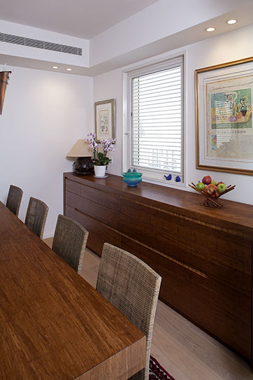 A Penthouse Location: Tel Aviv Architect: Dorith Jaffe Kaminker Photography: Binyamin Adam